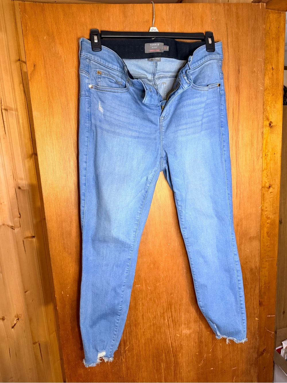 Torrid Light Blue High-Rise Bombshell 💣 Skinny Jeans